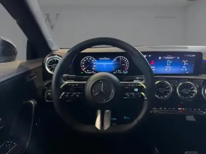 Photo 16 Mercedes CLA  250 e Hybrid EQ Shooting B