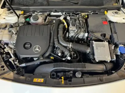 Photo 12 Mercedes CLA  250 e Hybrid EQ Shooting B