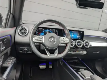 Photo 11 Mercedes GLB 200 d