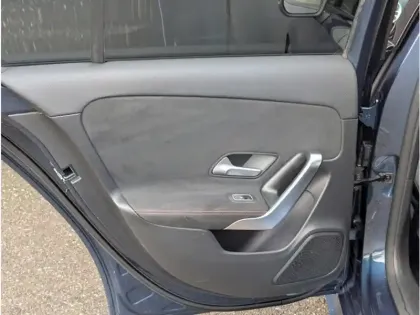 Photo 17 Mercedes Classe A Gén. IV (W177) Ph1 AMG Line 5