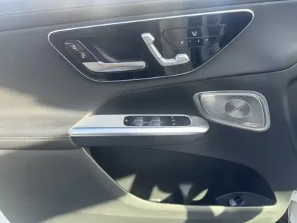 Photo 19 Mercedes Classe GLC GLC 220 d 4MATIC Coupé AMG Lin