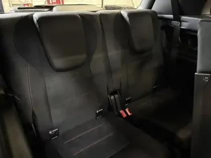 Photo 9 Mercedes GLB 200 d AMG Line