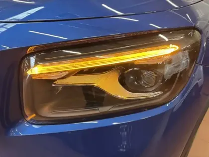 Photo 10 Mercedes GLB 200 d AMG Line