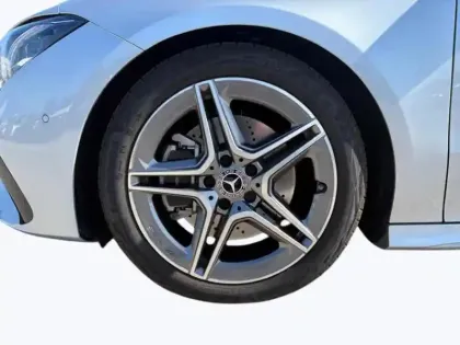 Photo 8 Mercedes CLA  200 d Shooting Brake AMG L
