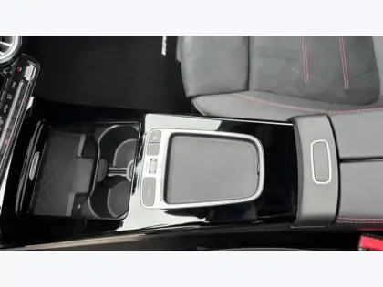 Photo 18 Mercedes CLA  200 d Shooting Brake AMG L