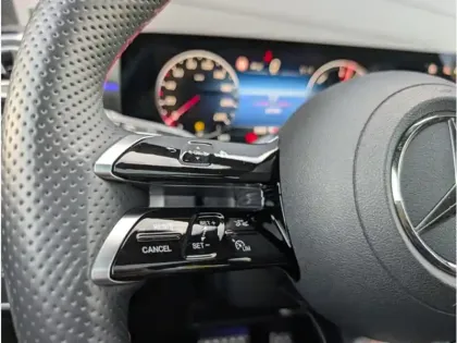 Photo 11 Mercedes Classe A 250 e Hybrid EQ 