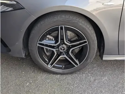 Photo 8 Mercedes Classe A 250 e Hybrid EQ 