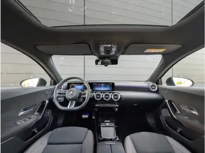 Photo 9 Mercedes Classe A 250 e Hybrid EQ 