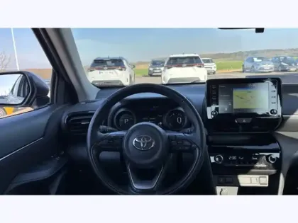 Photo 13 Toyota Yaris Hybride 1.5 HYBRID 116H DYNAMIC BUSINESS