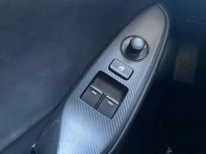 Photo 17 Mazda Mx-5 Gén. III Ph1 Evo Exclusive-Line 2