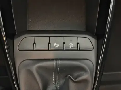 Photo 29 Kia Rio Gén. IV Ph1 NG Urban Edition 5