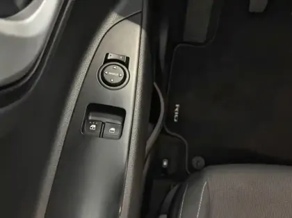 Photo 20 Kia Rio Gén. IV Ph1 NG Urban Edition 5