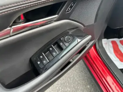 Photo 5 Mazda Mazda3 2.0 e-SKYACTIV-X M-Hybrid 186ch Exclusive BVA 2022