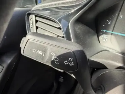 Photo 14 Ford Fiesta 1.1 85ch Cool & Connect 3p + Radars de recul