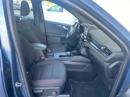 Photo 13 Ford Kuga 2.5 Duratec 190ch FHEV E85 ST-Line BVA