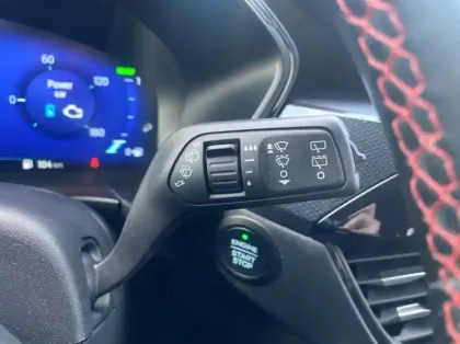 Photo 8 Ford Kuga 2.5 Duratec 190ch FHEV E85 ST-Line BVA