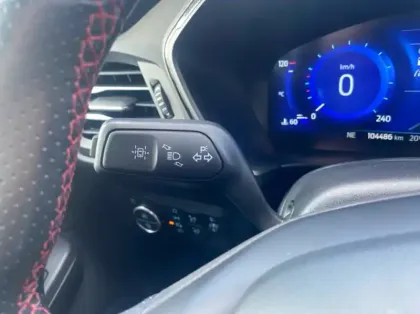 Photo 7 Ford Kuga 2.5 Duratec 190ch FHEV E85 ST-Line BVA