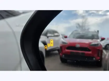 Photo 21 Toyota Yaris Hybride 116h Design