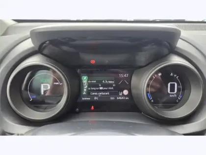 Photo 15 Toyota Yaris Hybride 116h Design