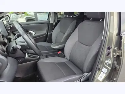 Photo 10 Toyota Yaris Hybride 116h Design