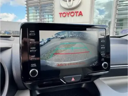 Photo 22 Toyota Yaris Hybride 116h Iconic