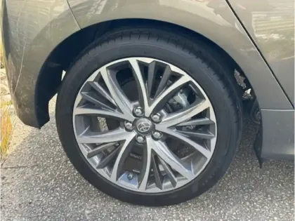 Photo 27 Toyota Yaris Hybride 116h Iconic