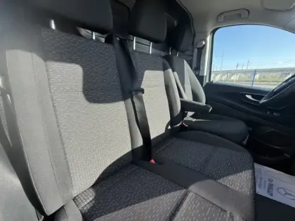 Photo 10 Mercedes Vito 119 CDI 4x4 Fourgon Compact
