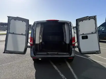 Photo 6 Mercedes Vito 119 CDI 4x4 Fourgon Compact