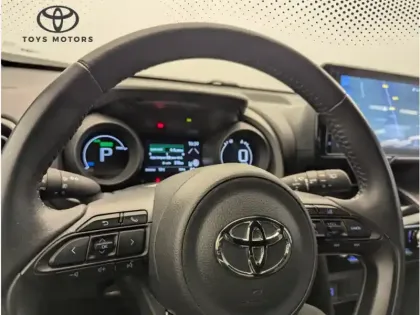 Photo 20 Toyota Yaris Hybride 1.5 HYBRID 116H DESIGN PACK CARGO