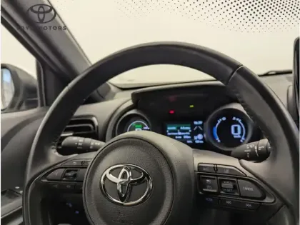 Photo 19 Toyota Yaris Hybride 1.5 HYBRID 116H DESIGN PACK CARGO