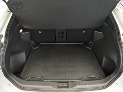 Photo 11 Toyota Yaris Hybride 1.5 HYBRID 116H DESIGN PACK CARGO