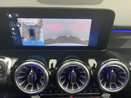 Photo 12 Mercedes GLB 200 d AMG Line