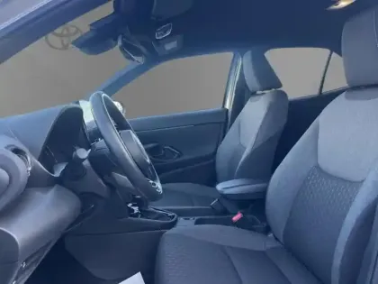 Photo 13 Toyota Yaris Hybride 1.5 HYBRID 116H DESIGN