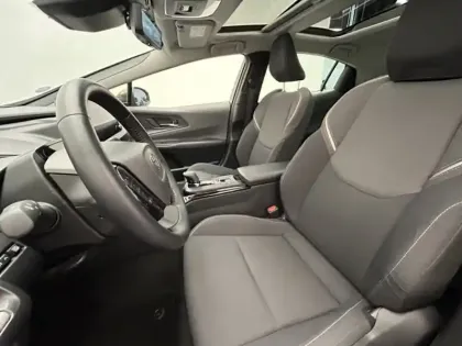 Photo 21 Toyota Prius Hybride Rechargeable 223ch Design + Toit pa