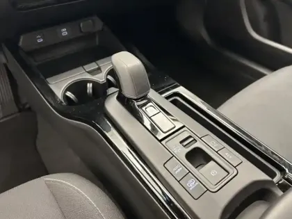 Photo 18 Toyota Prius Hybride Rechargeable 223ch Design + Toit pa