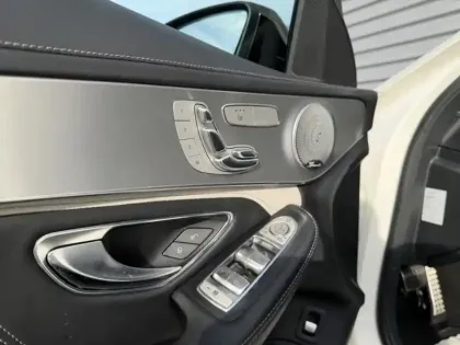 Photo 10 Mercedes Classe C 63 S AMG