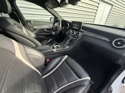 Photo 14 Mercedes Classe C 63 S AMG