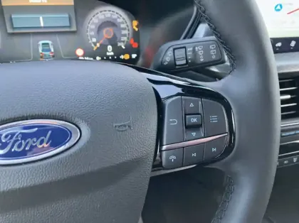 Photo 5 Ford Kuga 2.5 Duratec 180ch Hybrid FlexiFuel Titanium Business Powershift