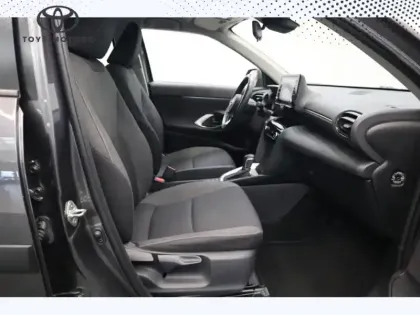 Photo 24 Toyota Yaris Hybride 1.5 HYBRID 116H DYNAMIC