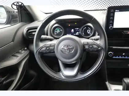 Photo 18 Toyota Yaris Hybride 1.5 HYBRID 116H DYNAMIC