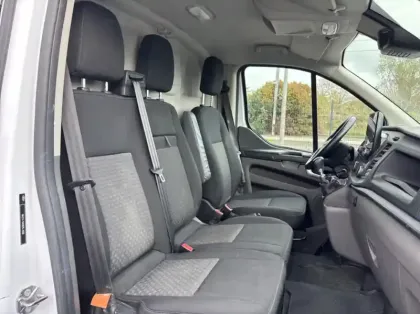 Photo 26 Ford Custom Gén. I Ph2 Trend Business 4