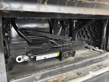 Photo 28 Ford Custom Gén. I Ph2 Trend Business 4