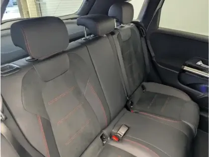 Photo 10 Mercedes Classe B 200 d AMG Line