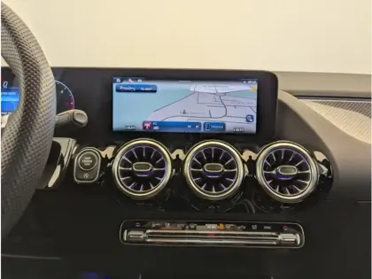 Photo 16 Mercedes Classe B 200 d AMG Line