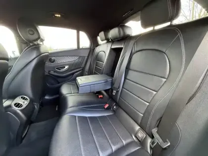 Photo 18 Mercedes Classe GLC 220 d 4MATIC Sportline