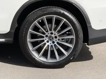 Photo 11 Mercedes Classe GLC 220 d 4MATIC Sportline