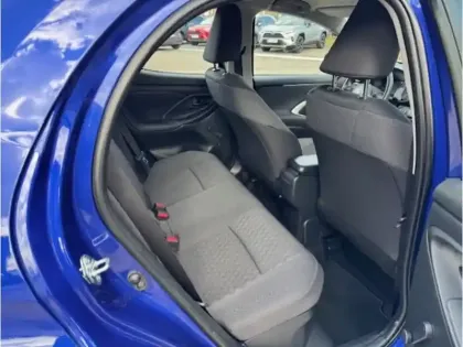 Photo 11 Toyota Yaris Hybride 116h Dynamic