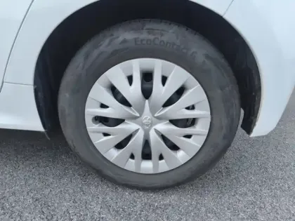 Photo 17 Toyota Yaris Hybride 116h Dynamic