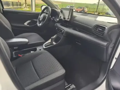 Photo 9 Toyota Yaris Hybride 116h Dynamic