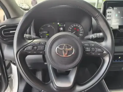 Photo 7 Toyota Yaris Hybride 116h Dynamic